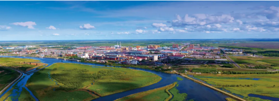 集團(tuán)全力助推黑龍江省佳木斯市同江市委托招商引資，立足八大優(yōu)勢(shì)，構(gòu)筑發(fā)展新格局