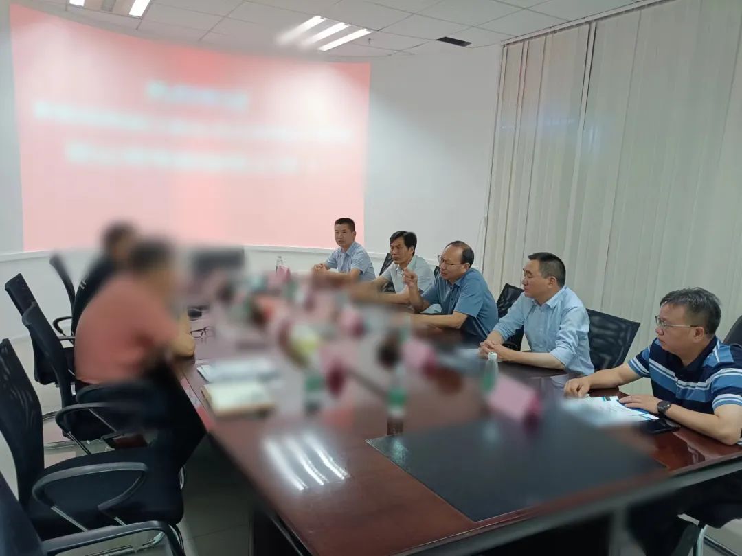 擁有近200項(xiàng)研發(fā)專(zhuān)利，細(xì)分行業(yè)龍頭企業(yè)！安徽某地方政府赴高端液壓設(shè)備制造投資選址項(xiàng)目企業(yè)考察交流