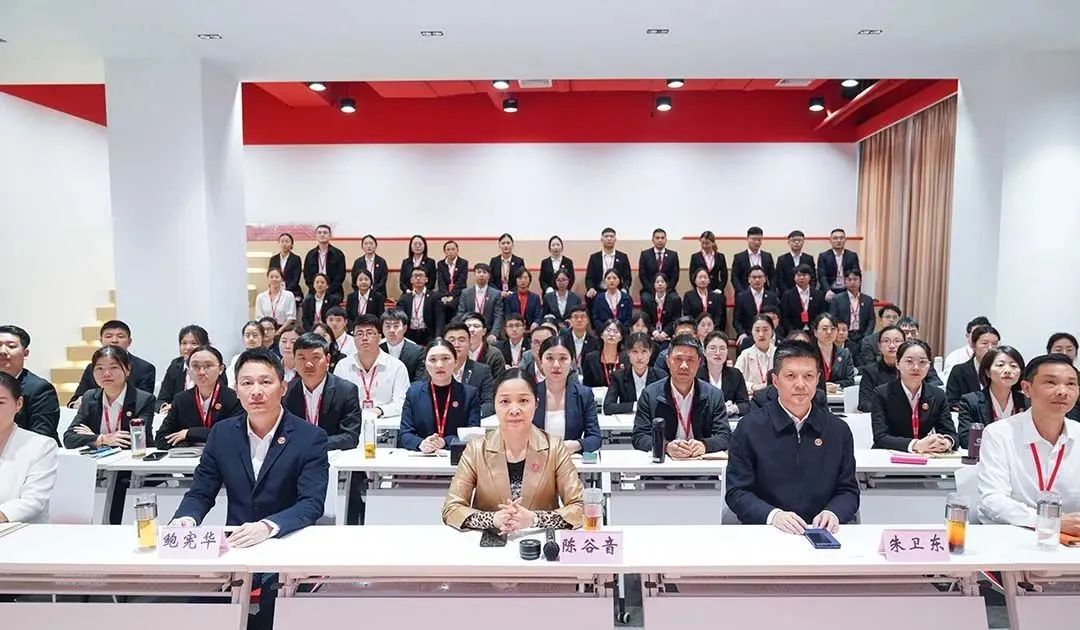 【月度總結(jié)】喜迎進(jìn)博，奮戰(zhàn)百日，決勝2022！東方龍商務(wù)集團(tuán)成功舉行9月份月度總結(jié)會