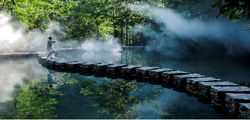 集團(tuán)全力助推湖北襄陽南漳縣委托招商引資，擦亮南漳“金”字招牌，打造南漳發(fā)展新高地