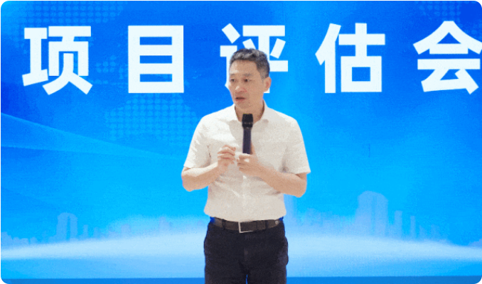 抓好項(xiàng)目開(kāi)發(fā)先手棋，夯實(shí)項(xiàng)目落地硬支撐！9月上旬，集團(tuán)共33個(gè)優(yōu)質(zhì)投資選址項(xiàng)目通過(guò)評(píng)估